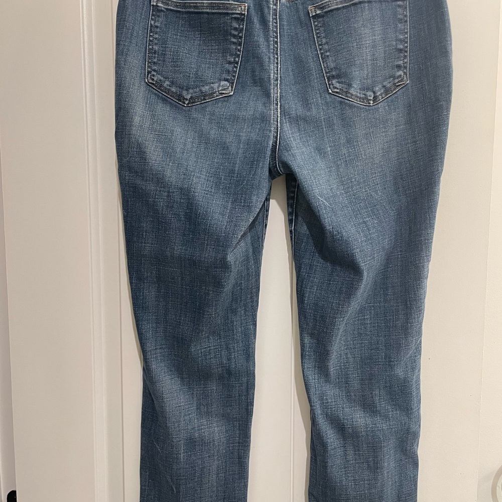 Chico's So Slimming Girlfriend Slim Leg Crop Jeans. Women’s size 10. - Picture 7 of 12